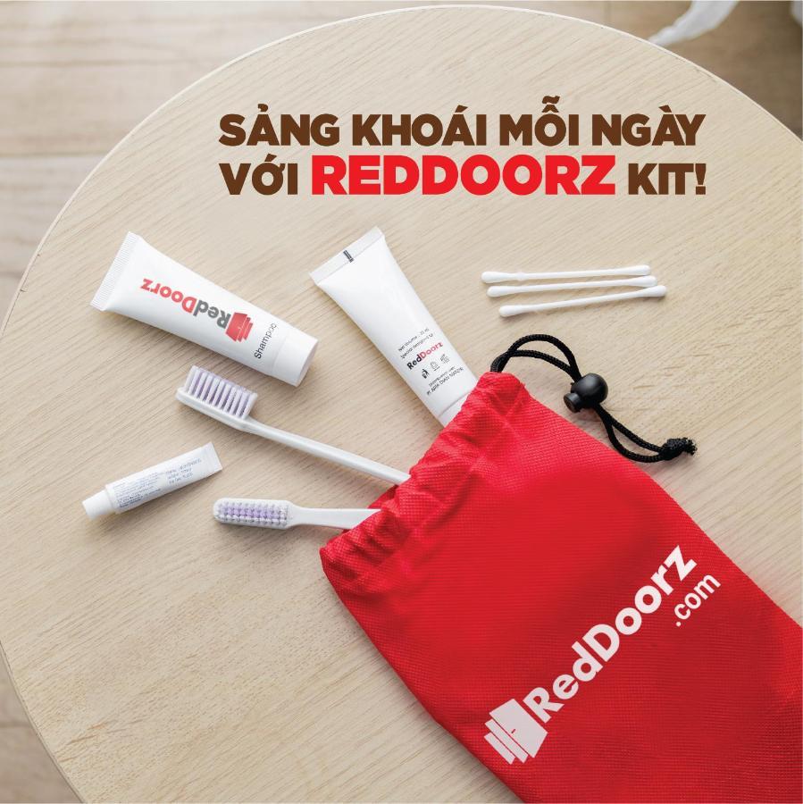 Reddoorz Nam Bac Hotel Phan Dang Luu Phu Nhuan Ho Chi Minh City Exterior photo