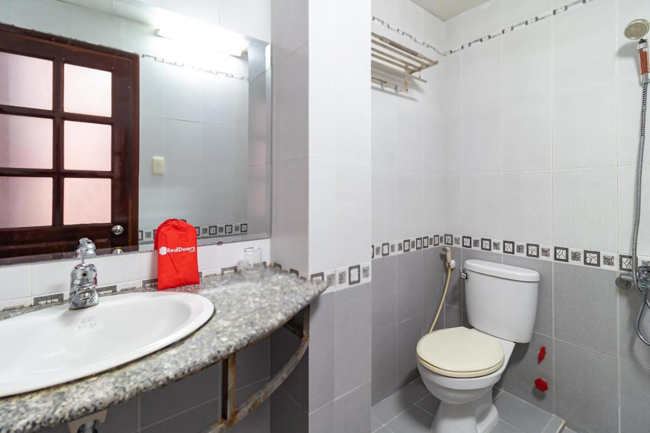 Reddoorz Nam Bac Hotel Phan Dang Luu Phu Nhuan Ho Chi Minh City Exterior photo
